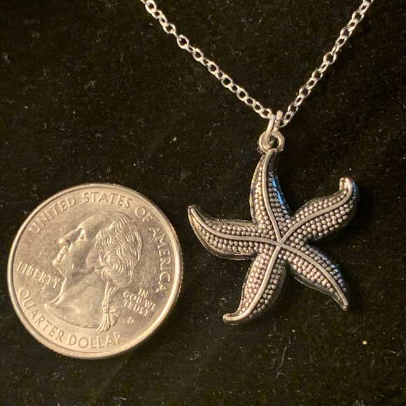 Starfish Charm Necklace Pendant - Picture 2 of 4